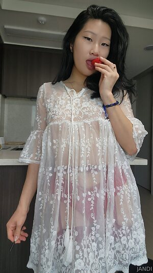 Jandi Nude Leaked Photo #15