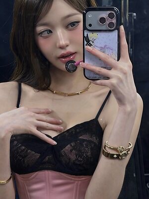 Jang Won-young leaked photo #10
