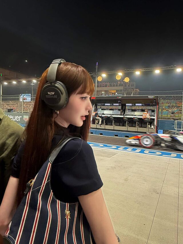 Jang Won-young leaked photos