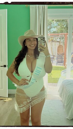 Jasmin Glover leaked photo #8