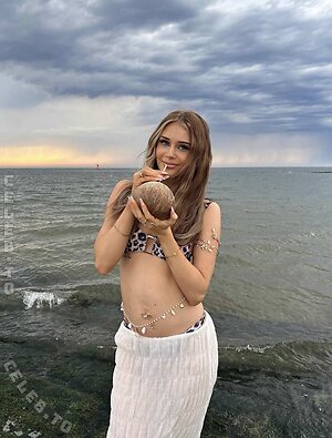 Jasmin Schneider photo