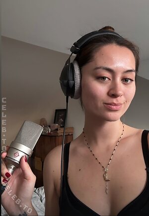 Jasmine Thompson Nude Leaked Photo #9