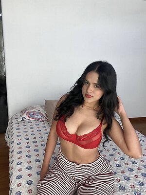 Jasmine.Andrade leaked photo #12