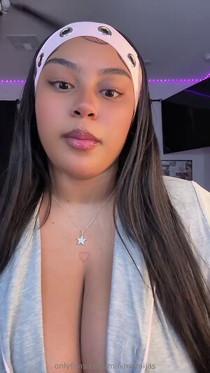 Jasmyn Aaliyah leaked photo #3