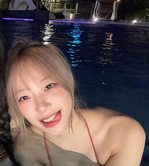 Jeewon Nude Leaked Photo #3