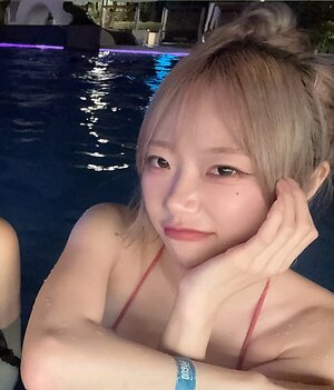 Jeewon Nude Leaked Photo #8