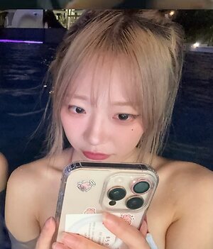 Jeewon Nude Leaked Photo #10