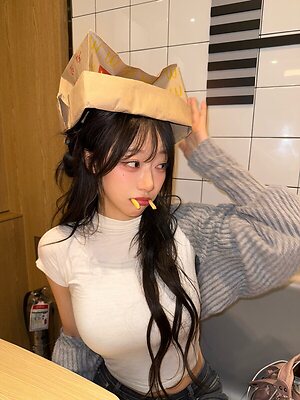 Jeewon leaked photo #13