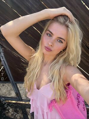 Jellina Nude Leaked Photo #3