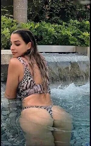 Jenefer Riili Nude Leaked Photo #7