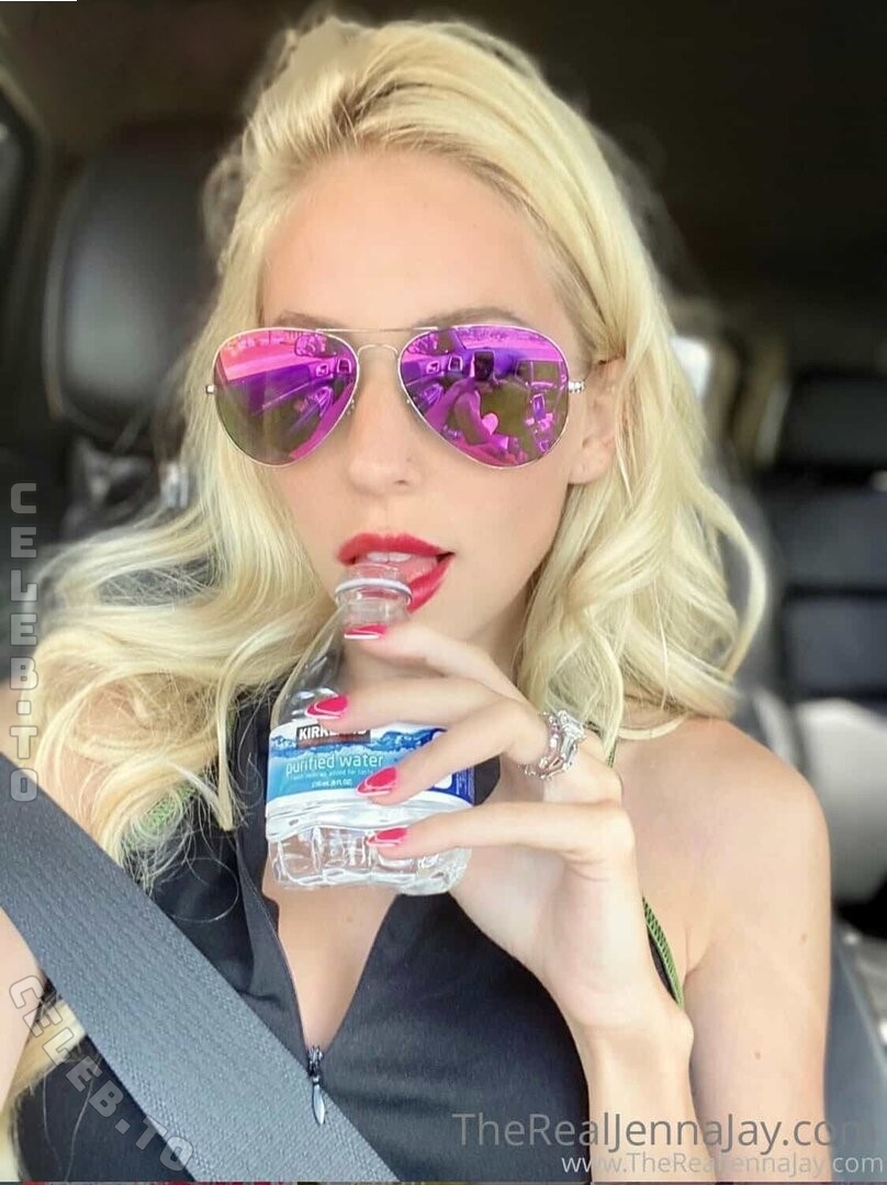 Jenna Jay photo