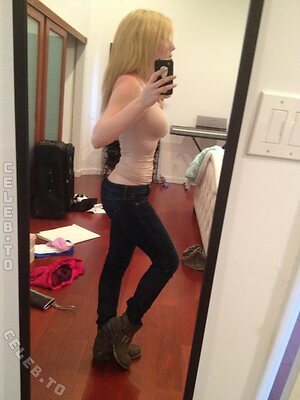Jennette McCurdy leaked photo #8