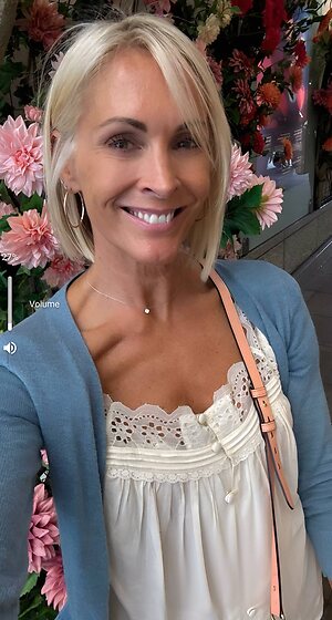Jenni Falconer