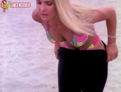 Jennifer Campbell leaked photo #3