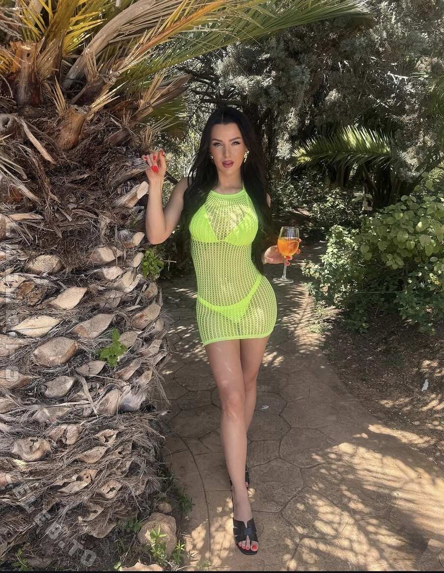 Jennifer Degenhart Nude Leaked Photos