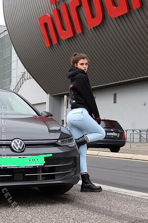 Jennifer Engelhard Nude Leaked Photo #11