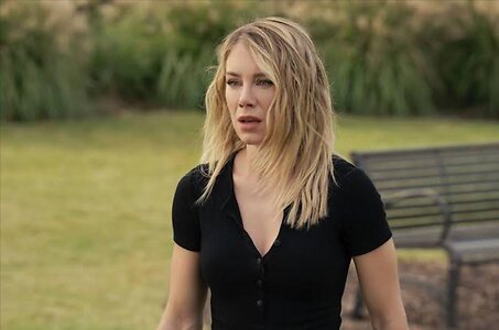 Jennifer Holland leaked photo #115