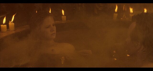 Jennifer Jason Leigh leaked photo #21