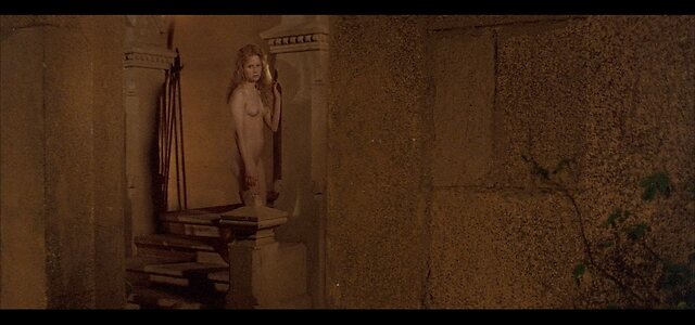 Jennifer Jason Leigh leaked photo #29