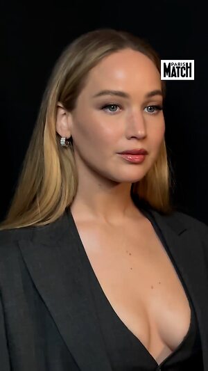 Jennifer Lawrence Hot