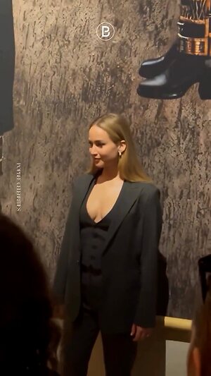 Jennifer Lawrence Hot leaked photo #23