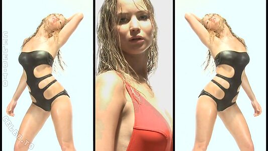 Jennifer Lawrence leaked photo #86