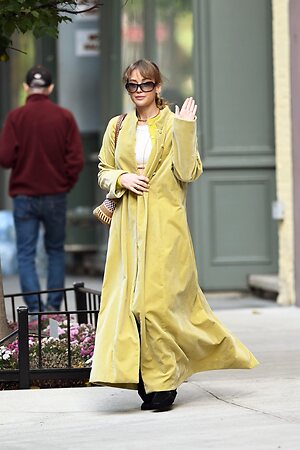 Jennifer Lawrence leaked photo #271