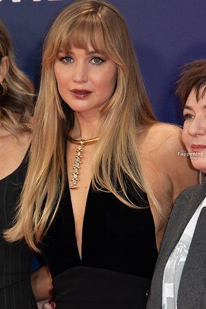 Jennifer Lawrence leaked photo #370