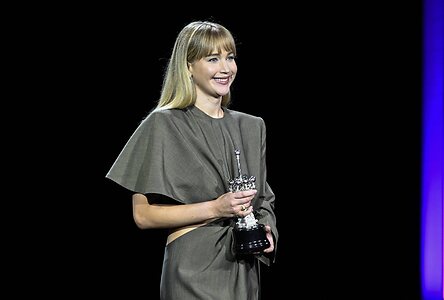 Jennifer Lawrence leaked photo #444