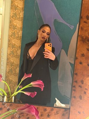Jennifer Lopez photo