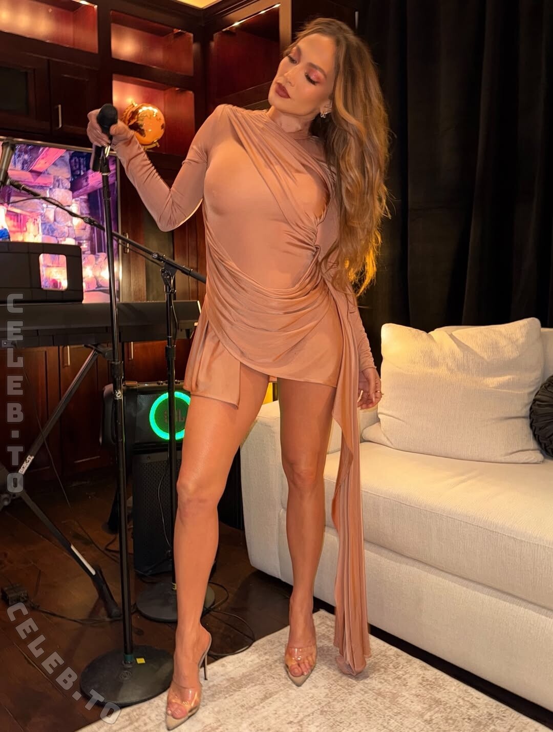Jennifer Lopez photo