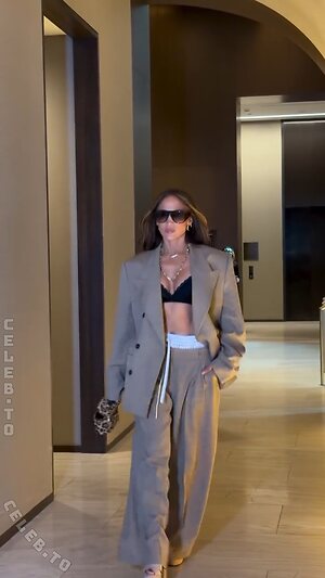 Jennifer Lopez photo