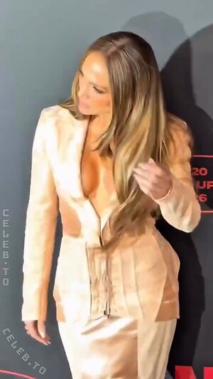 Jennifer Lopez photo