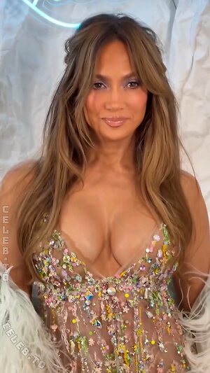 Jennifer Lopez photo