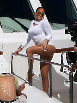 Jennifer Lopez photo