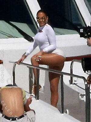 Jennifer Lopez photo