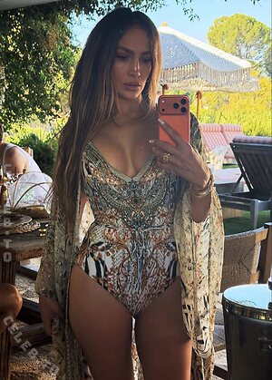 Jennifer Lopez