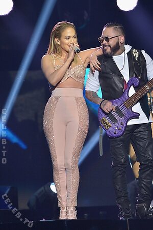 Jennifer Lopez leaked photo #300