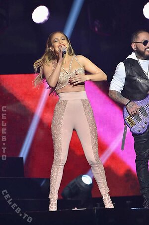 Jennifer Lopez leaked photo #305