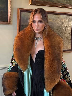 Jennifer Lopez leaked photo #379