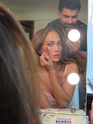 Jennifer Lopez leaked photo #391