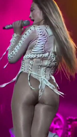 Jennifer Lopez leaked photo #421