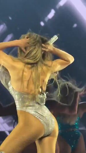 Jennifer Lopez leaked photo #423