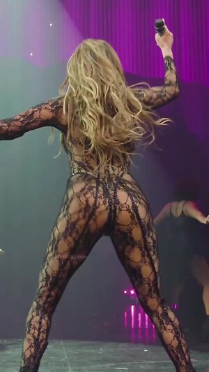 Jennifer Lopez leaked photo #440