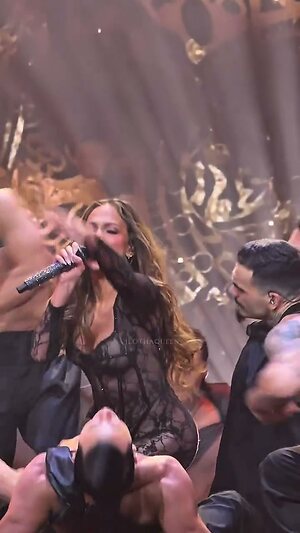 Jennifer Lopez leaked photo #511