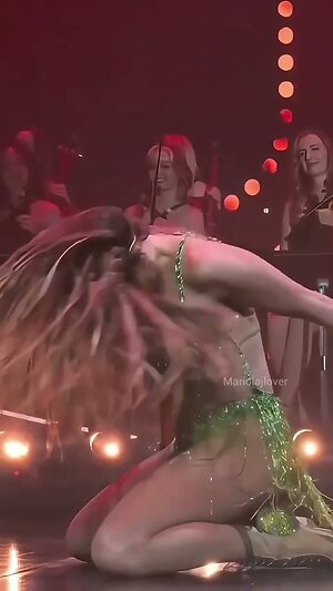Jennifer Lopez leaked photo #524