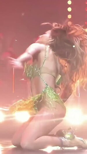 Jennifer Lopez leaked photo #525