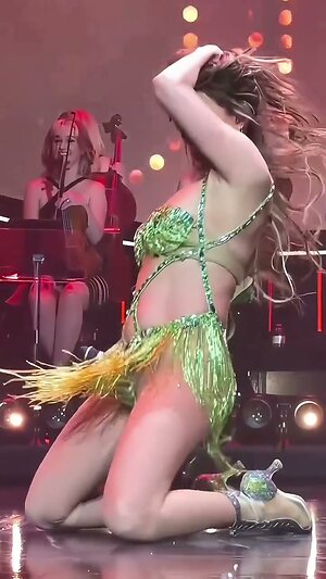 Jennifer Lopez leaked photo #527