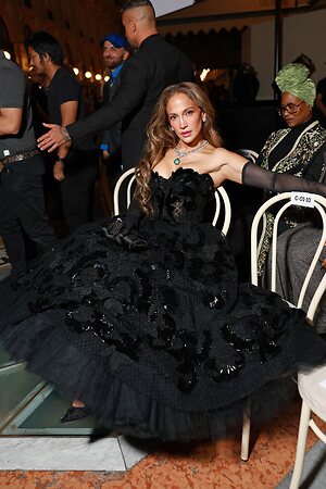 Jennifer Lopez leaked photo #649
