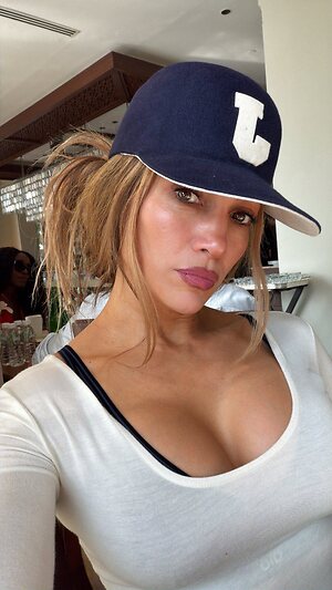 Jennifer Lopez leaked photo #766